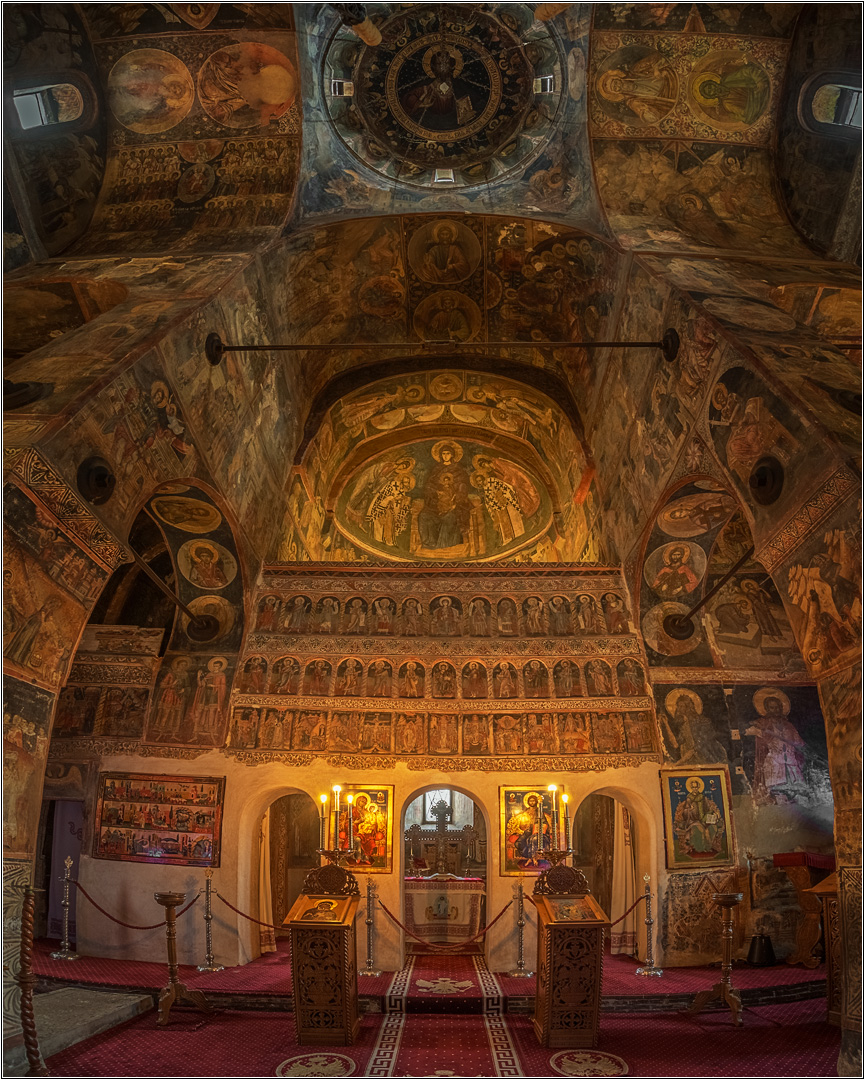 库尔特亚·德·阿尔杰什王宫 - foto 3