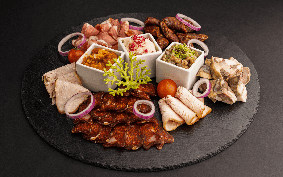 DACIA Romanian Dining - foto 3