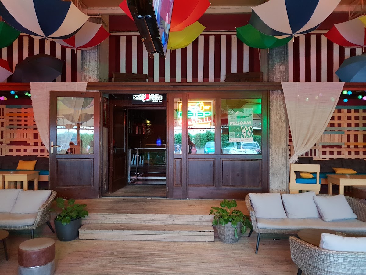 DEEP COCKTAIL BAR