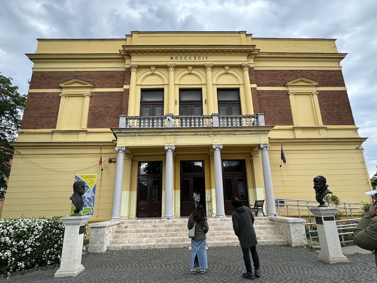 Dinozaurii din Grădină