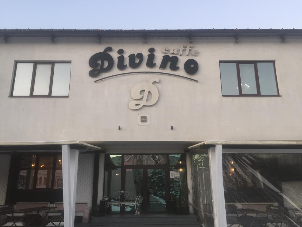 Divino Club & Lounge & Caffe