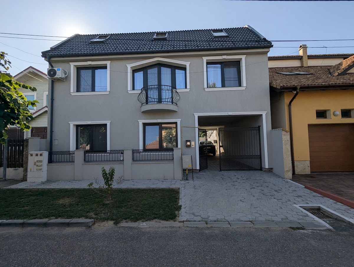 DM Apartments