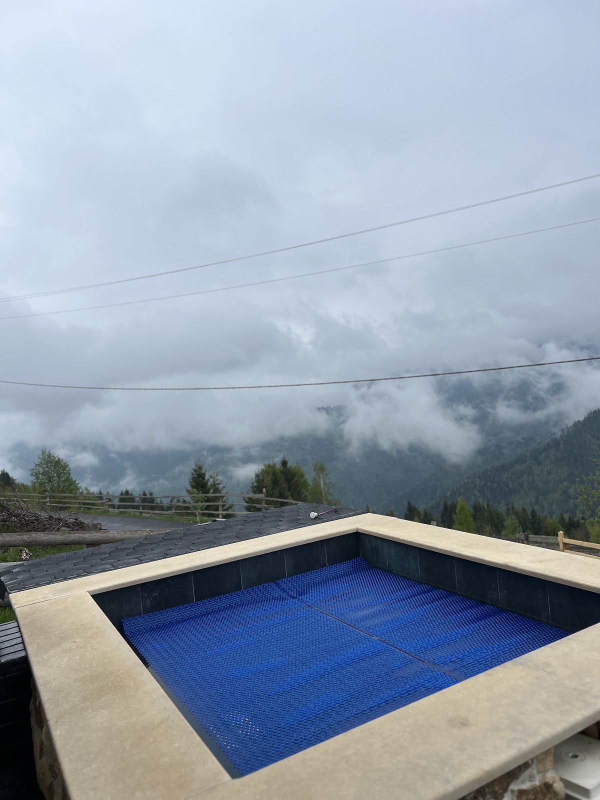 Dom Cabin