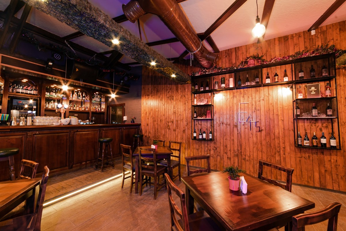 E45.RESTOBAR, Piteşti