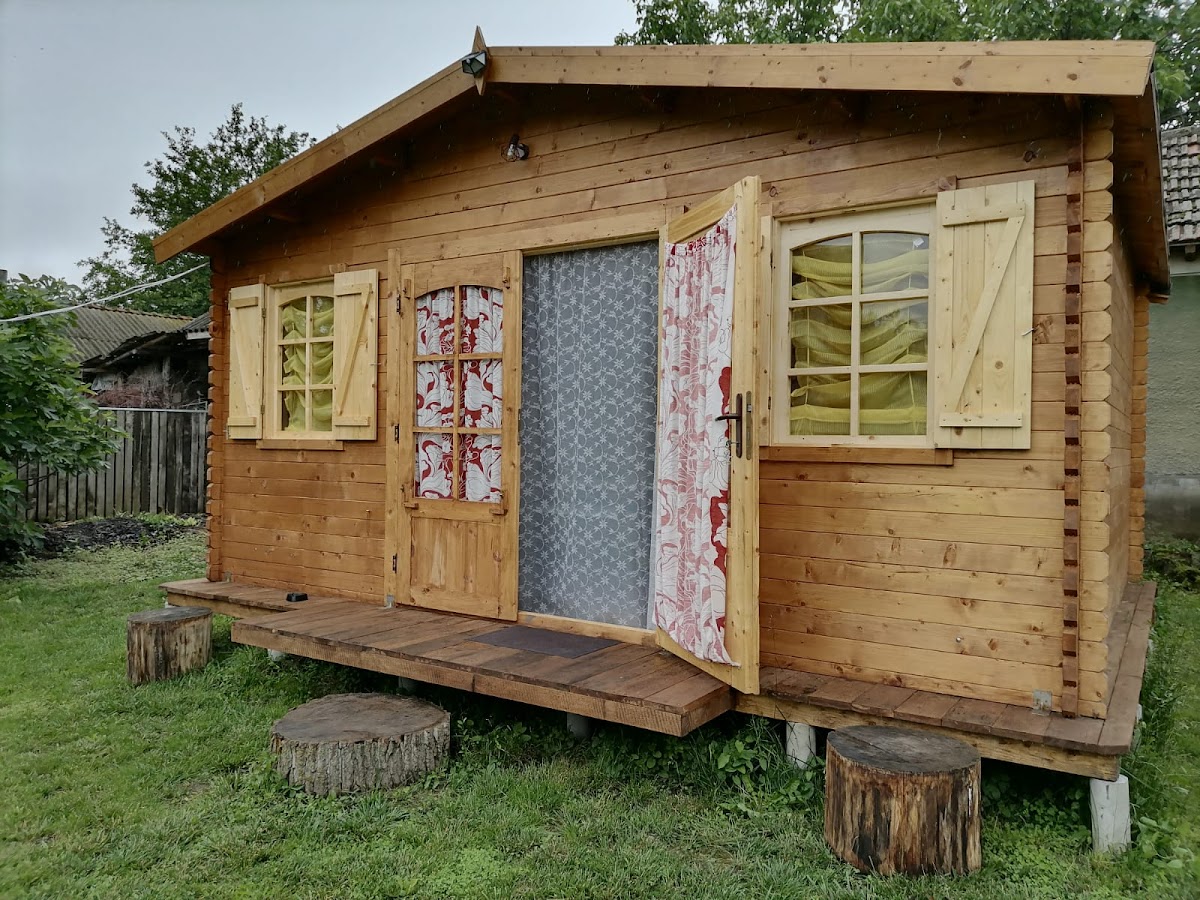 Edelweiss guesthouse, glamping y camping, Suhaia