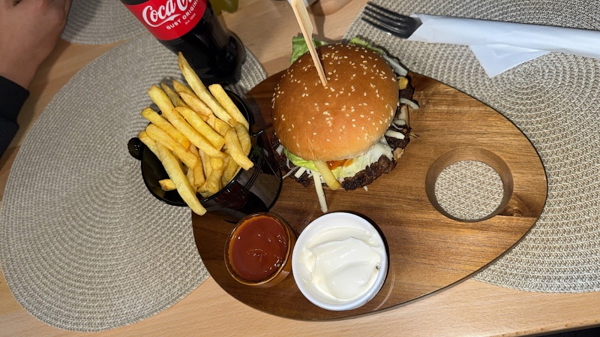 Efendi Aly Bar&Grill - foto 3