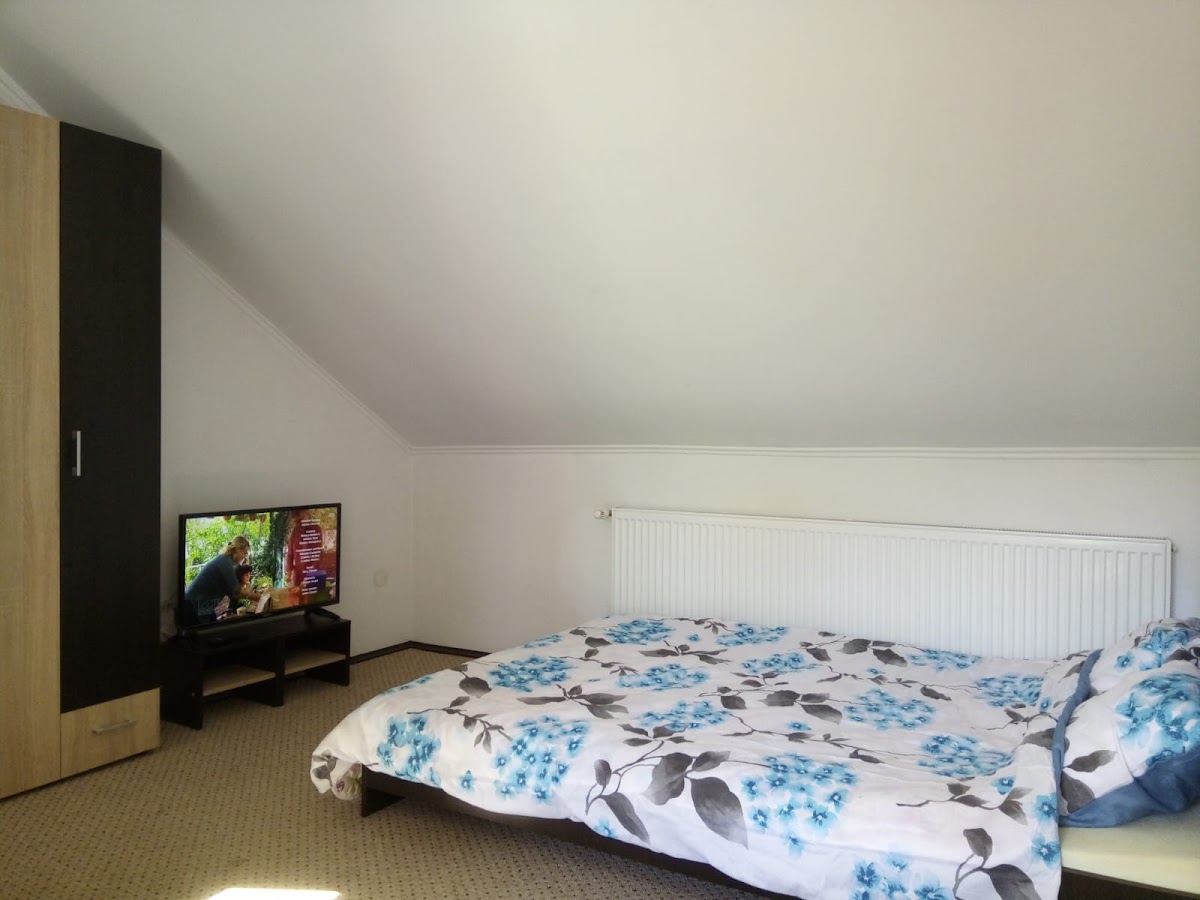 Elizabeth's Rooms, Gherla