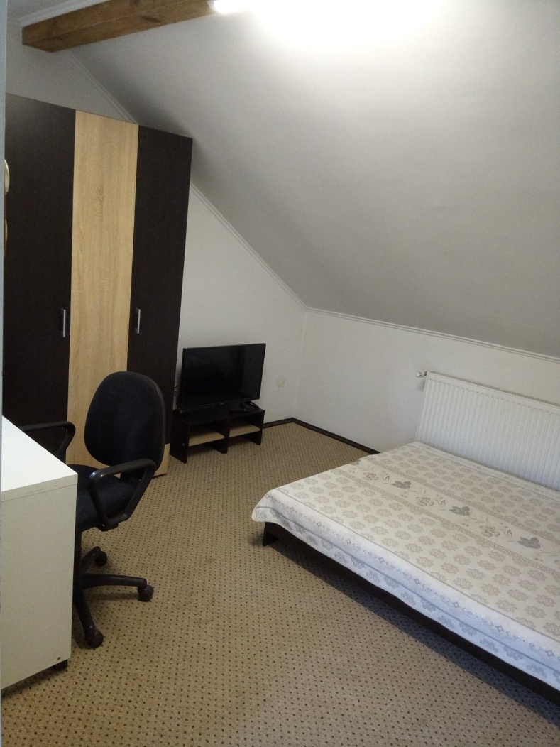 Elizabeth's Rooms