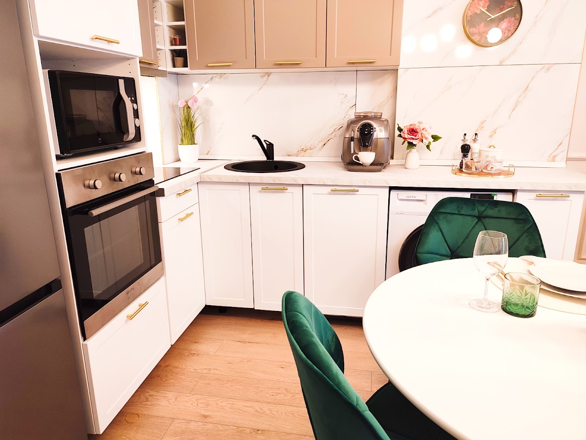 Emerald Apartment on Arena Oradea