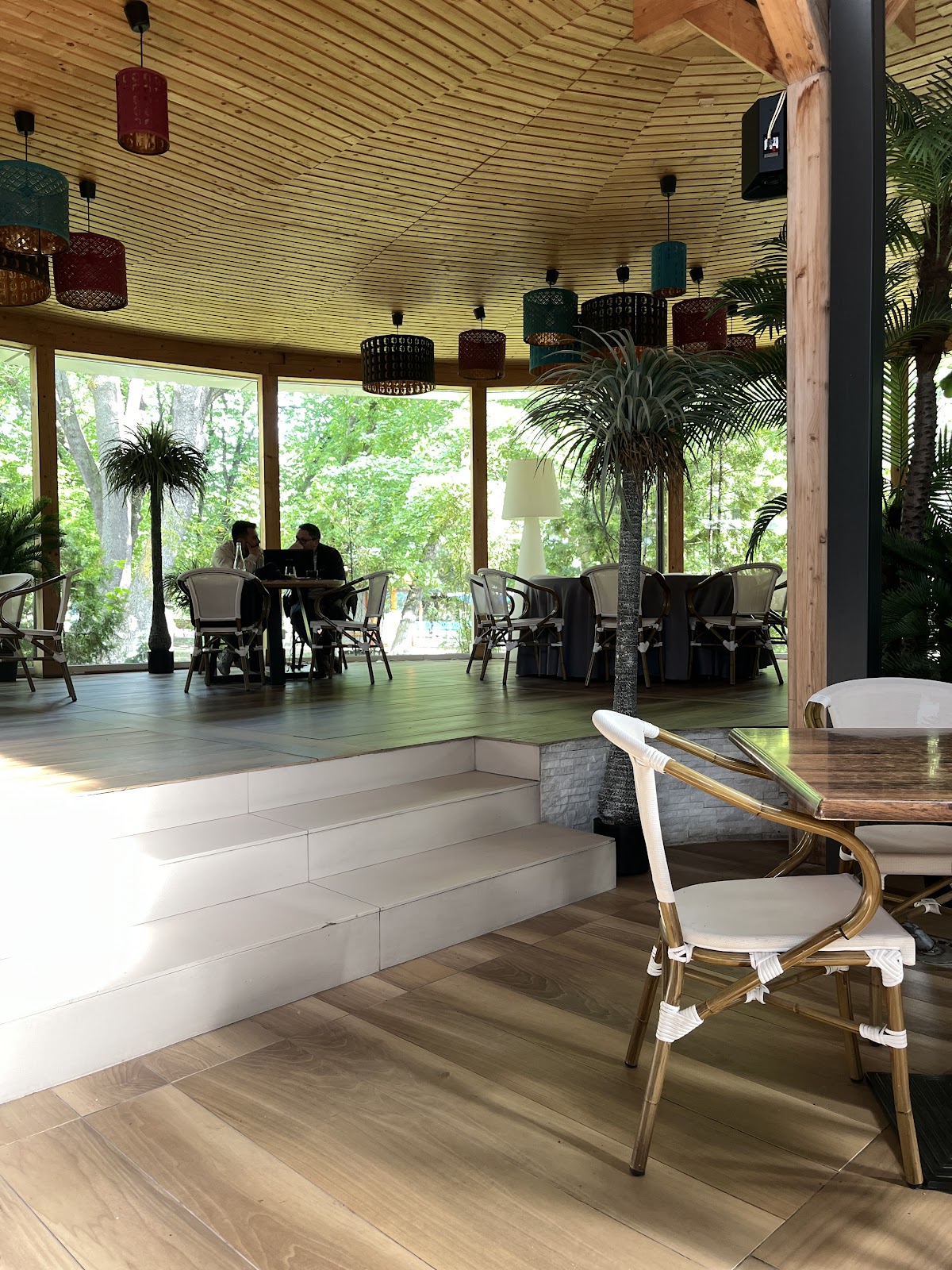 Entourage Club - foto 4