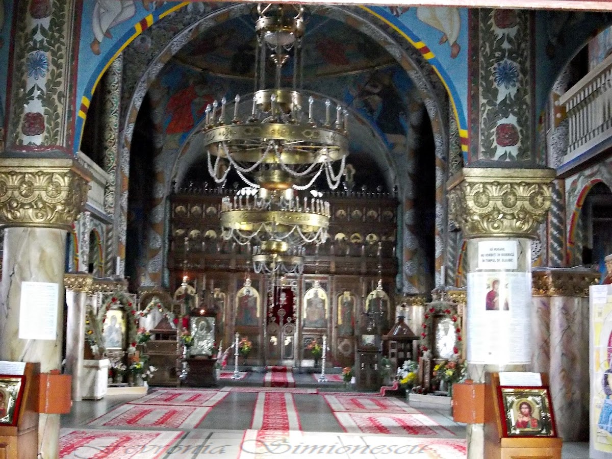 Episcopia Devei - foto 2