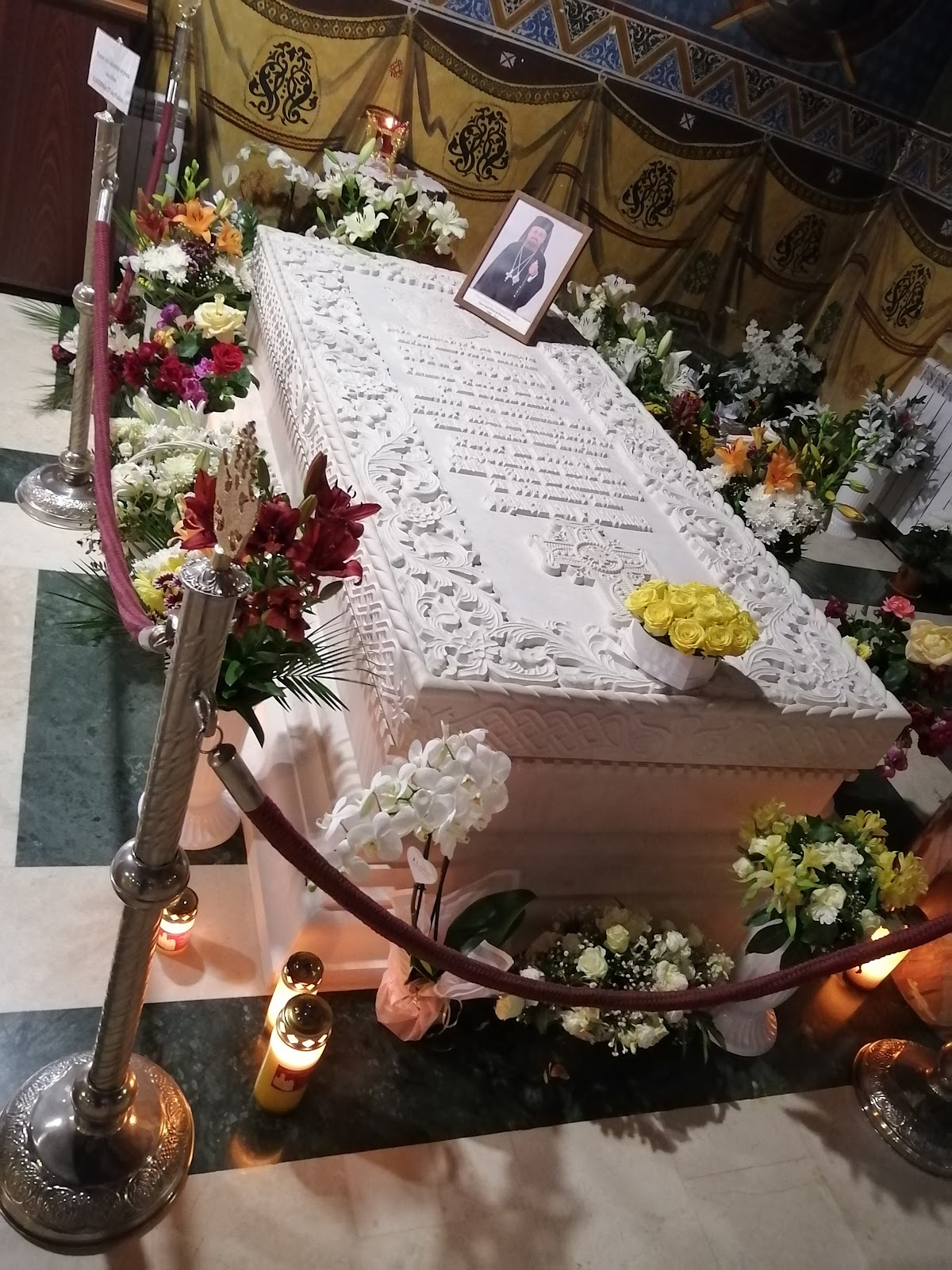 Episcopia Devei - foto 4