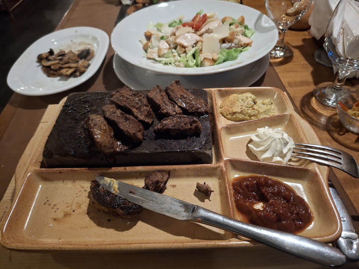 Epoca Steak House & Wine Bar Restaurant - foto 3