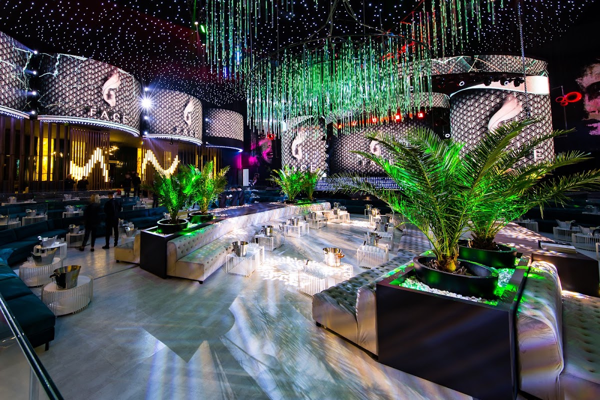 Face Club Bucharest - foto 2
