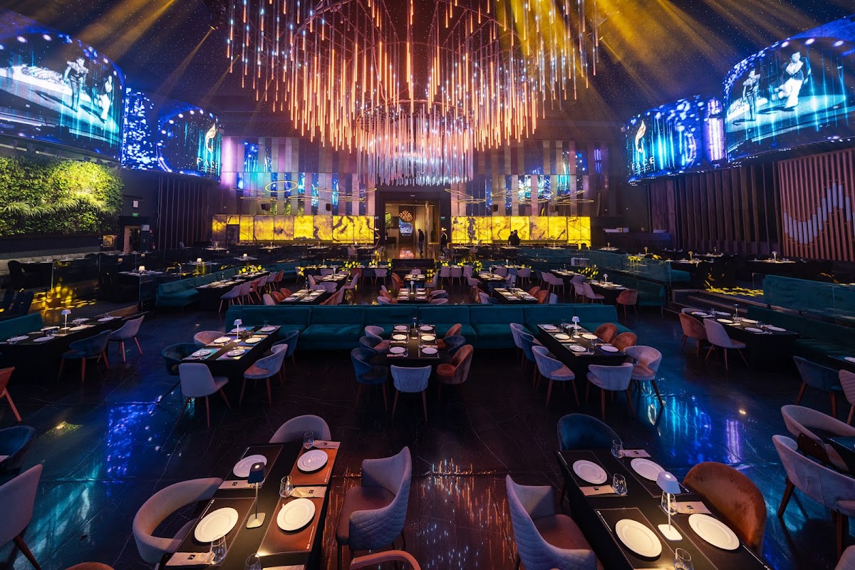 Face Club Bucharest - foto 3