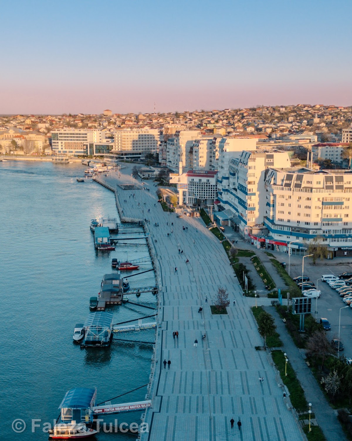 Faleza Tulcea - foto 1