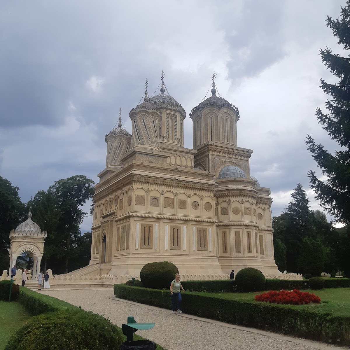 Fântâna lui Manole - foto 2