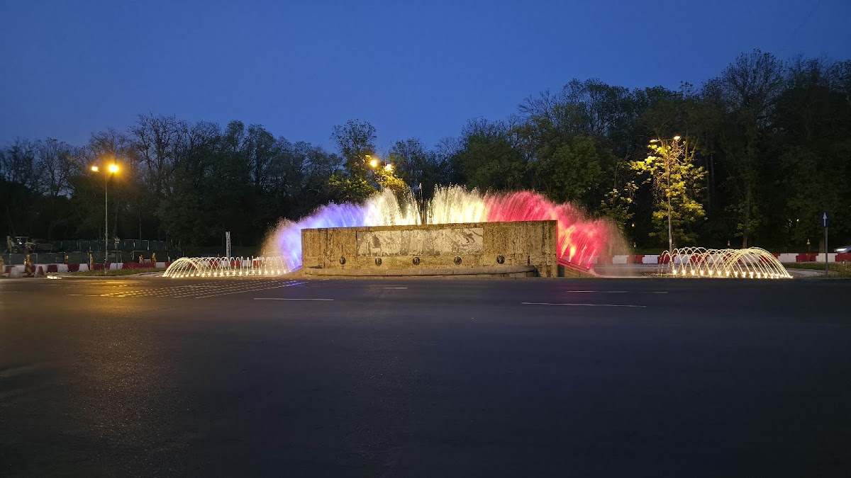 Fântâna "Miorița" - foto 1