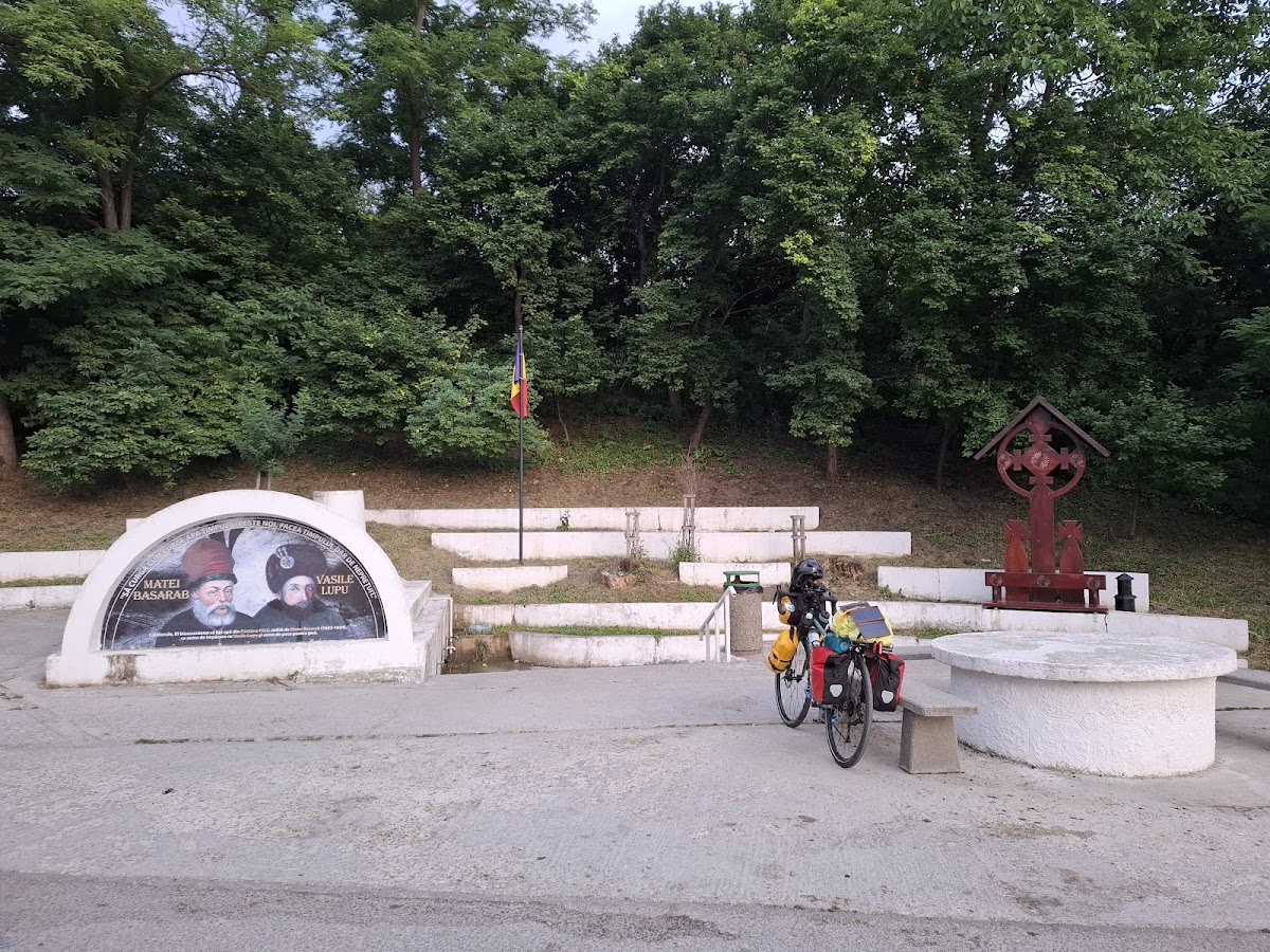 Fântâna Păcii - foto 4