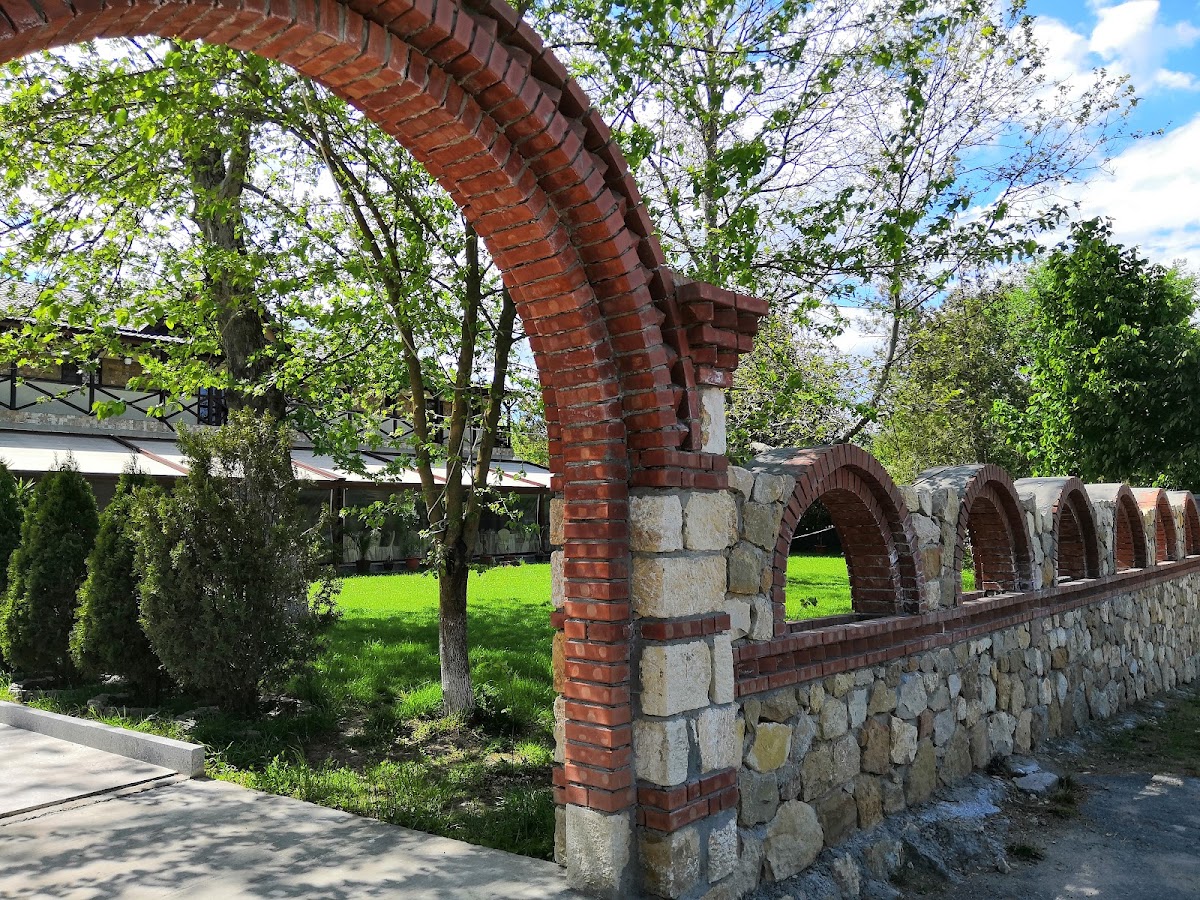 Fântânița - foto 2