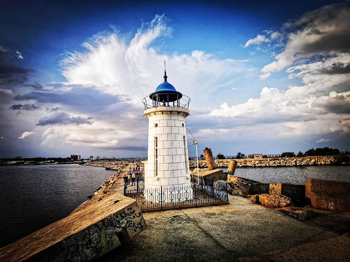 Farul Genovez - foto 1