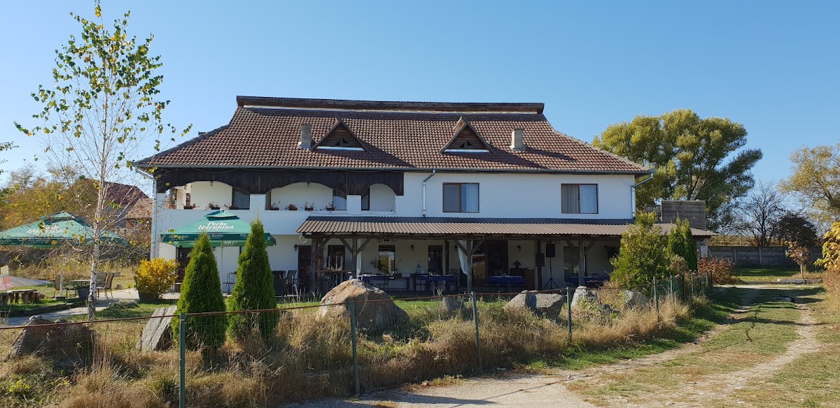 Ferma Scoala Cornatel - foto 4