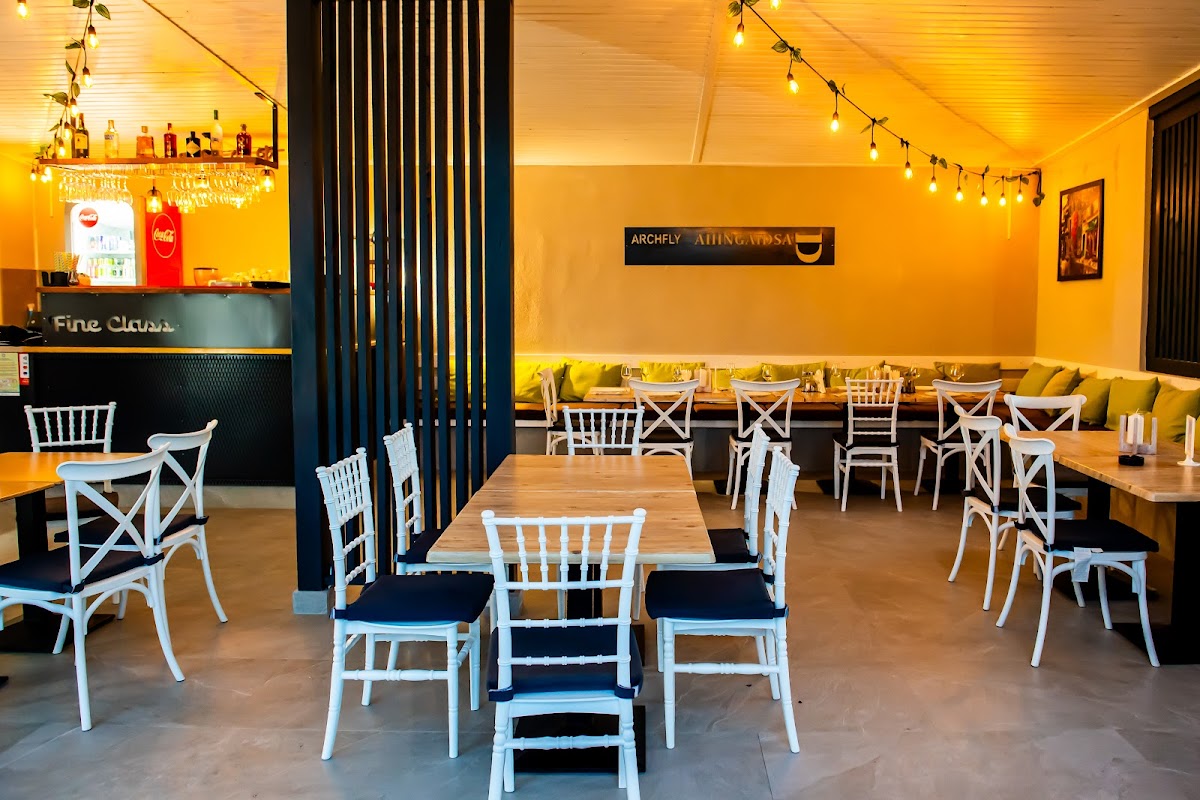 Fine Class - Restaurant und Veranstaltungen, Bragadiru
