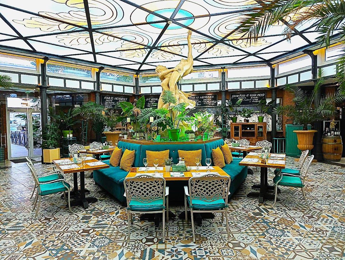 Garden Restaurant - foto 1