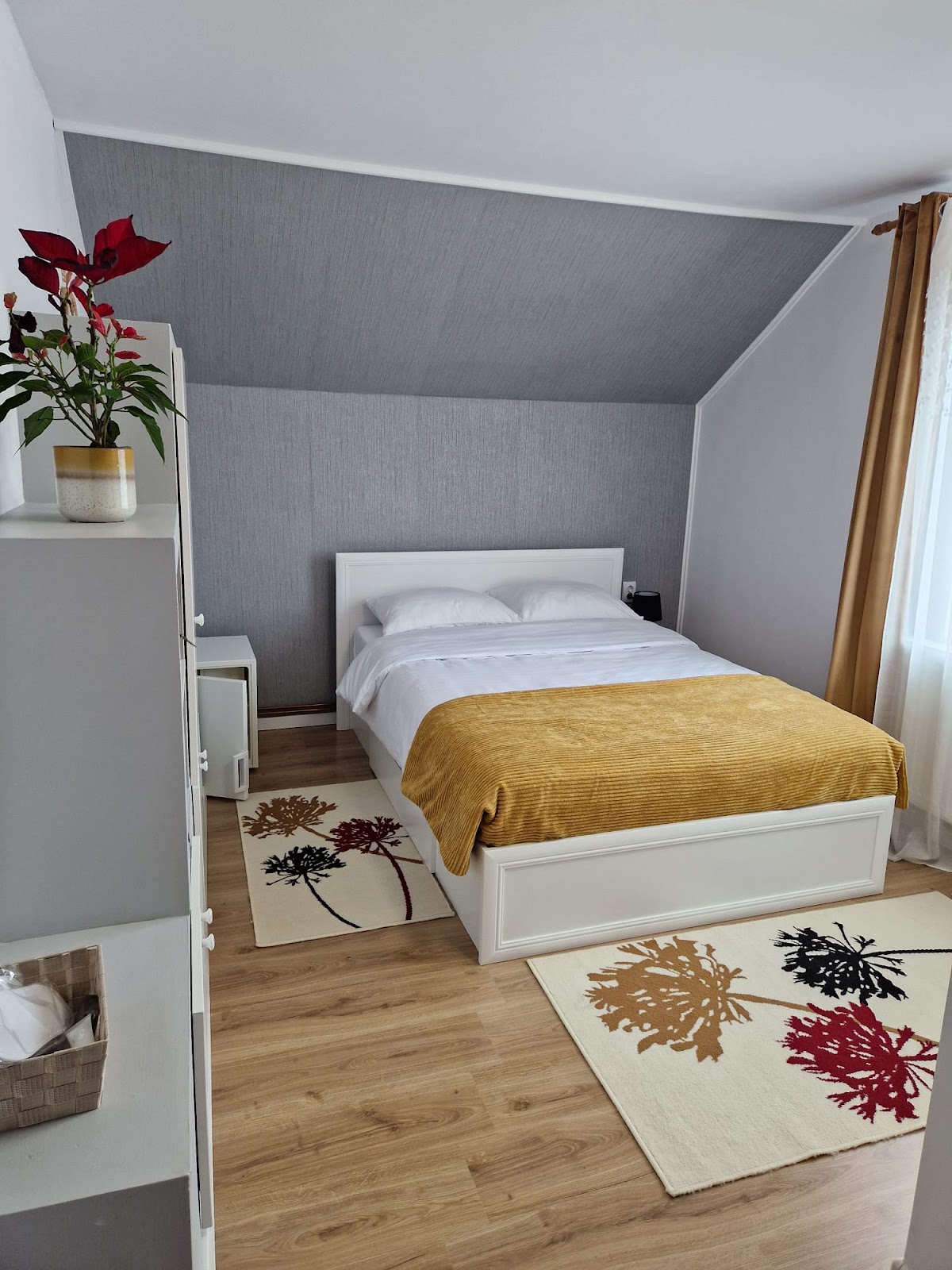 Gold Residence - Pensiune Ocna Mureș - foto 2