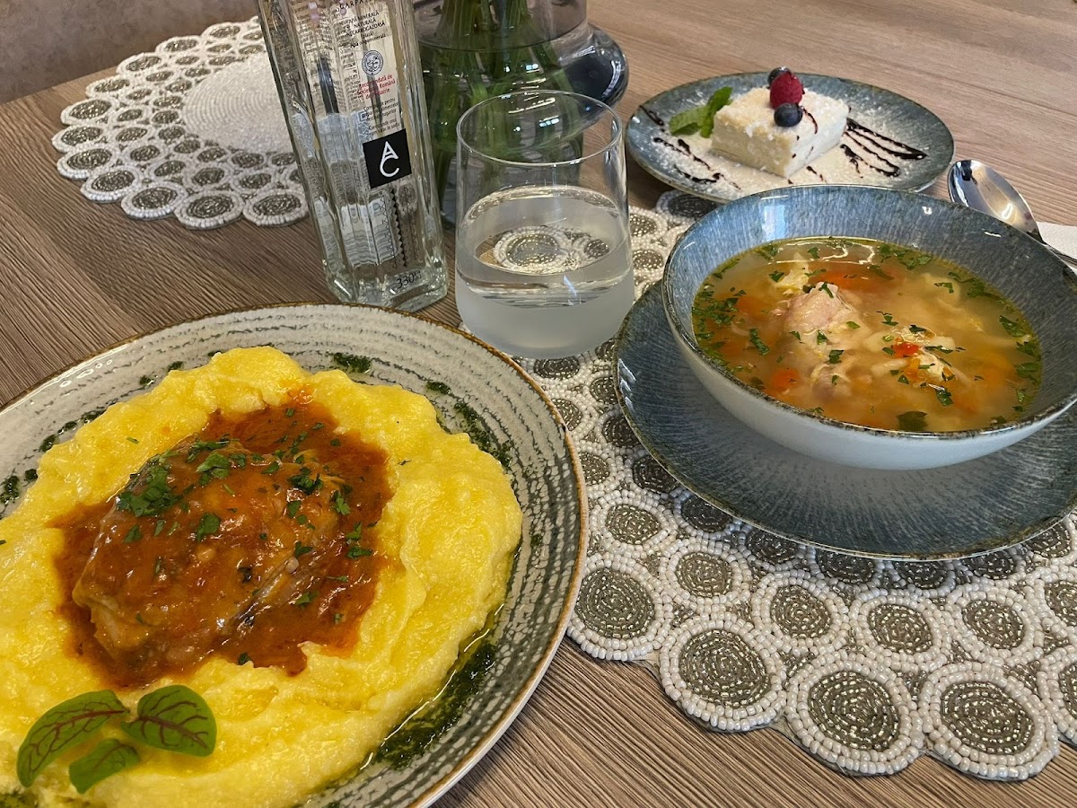 Graf Bistro Balș - foto 5