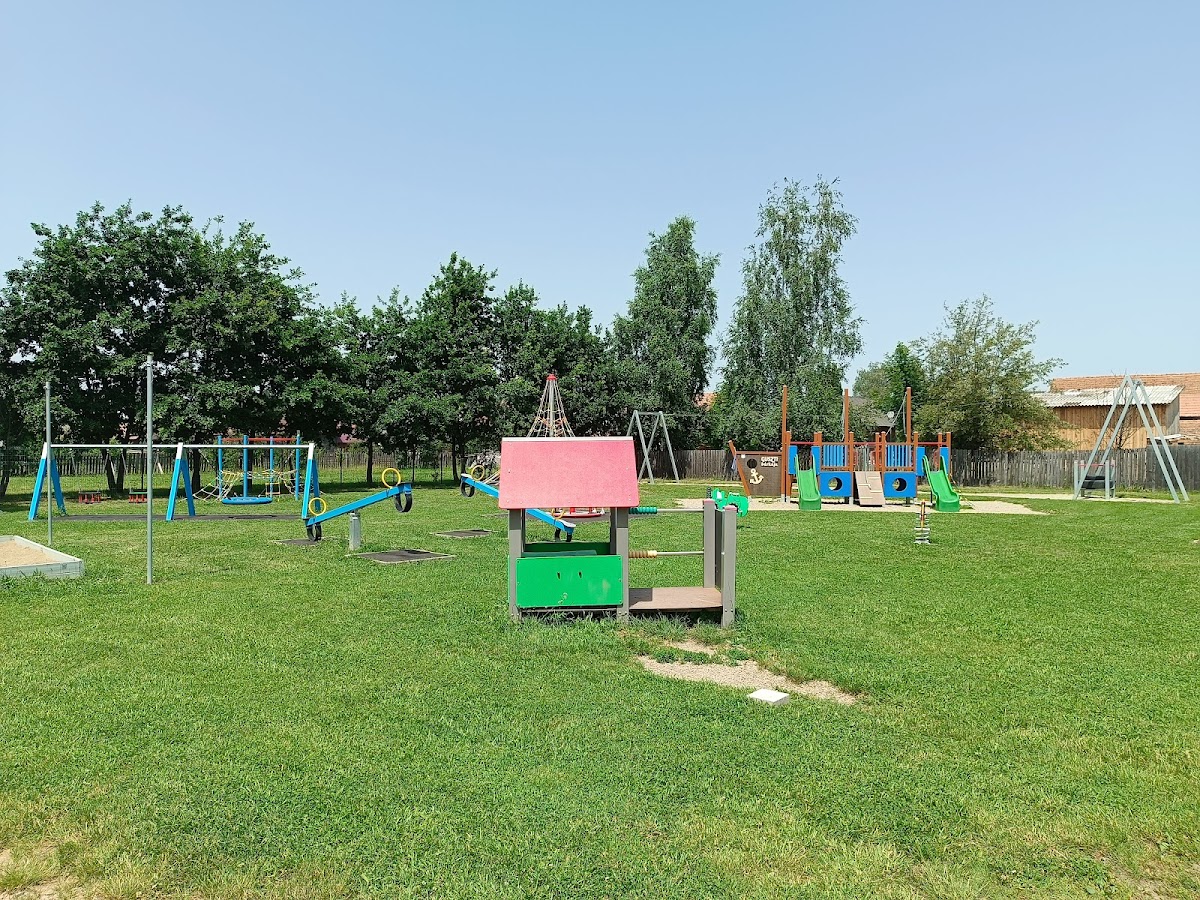 Guszti kert - foto 2