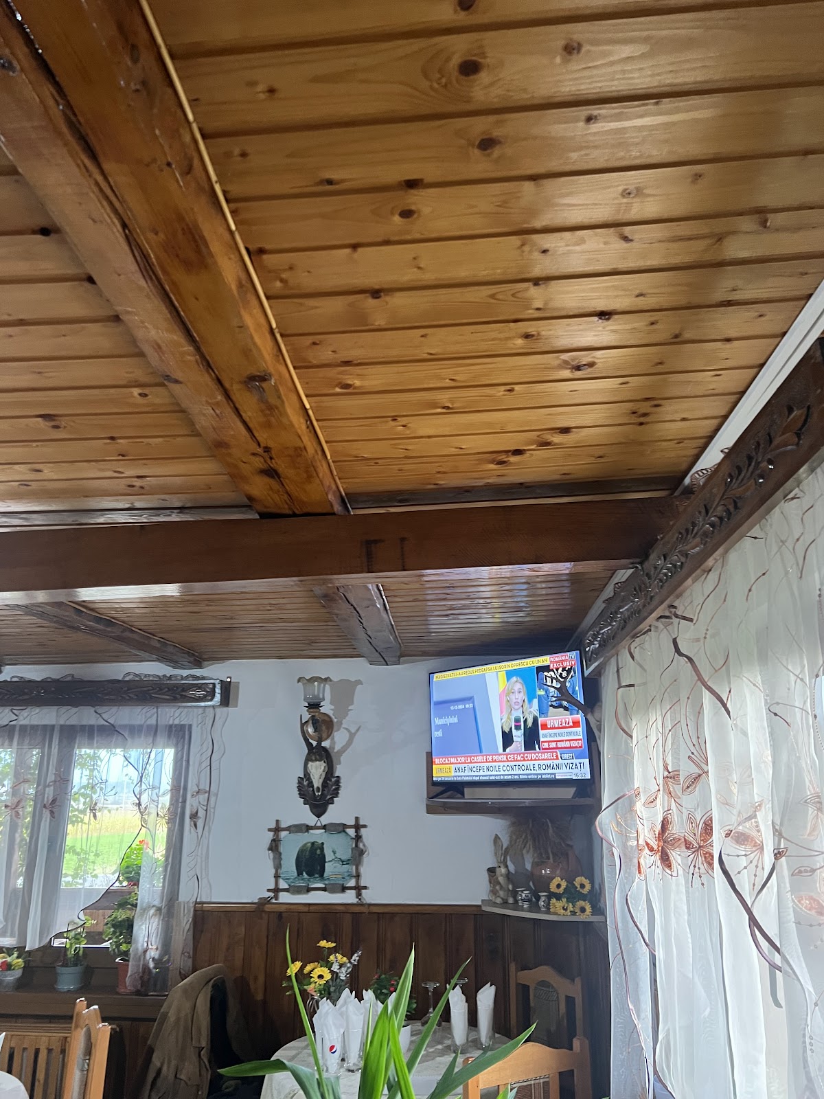 Hanul Ardealului - foto 1