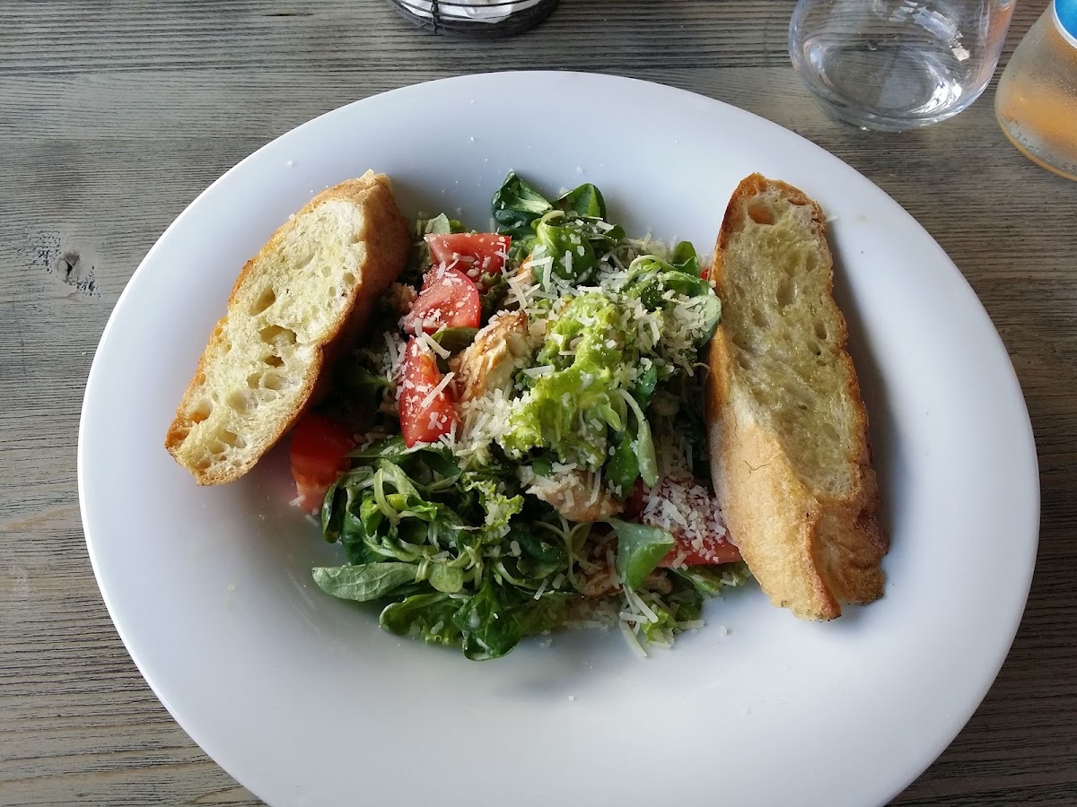 Hanul Drumeților - foto 2