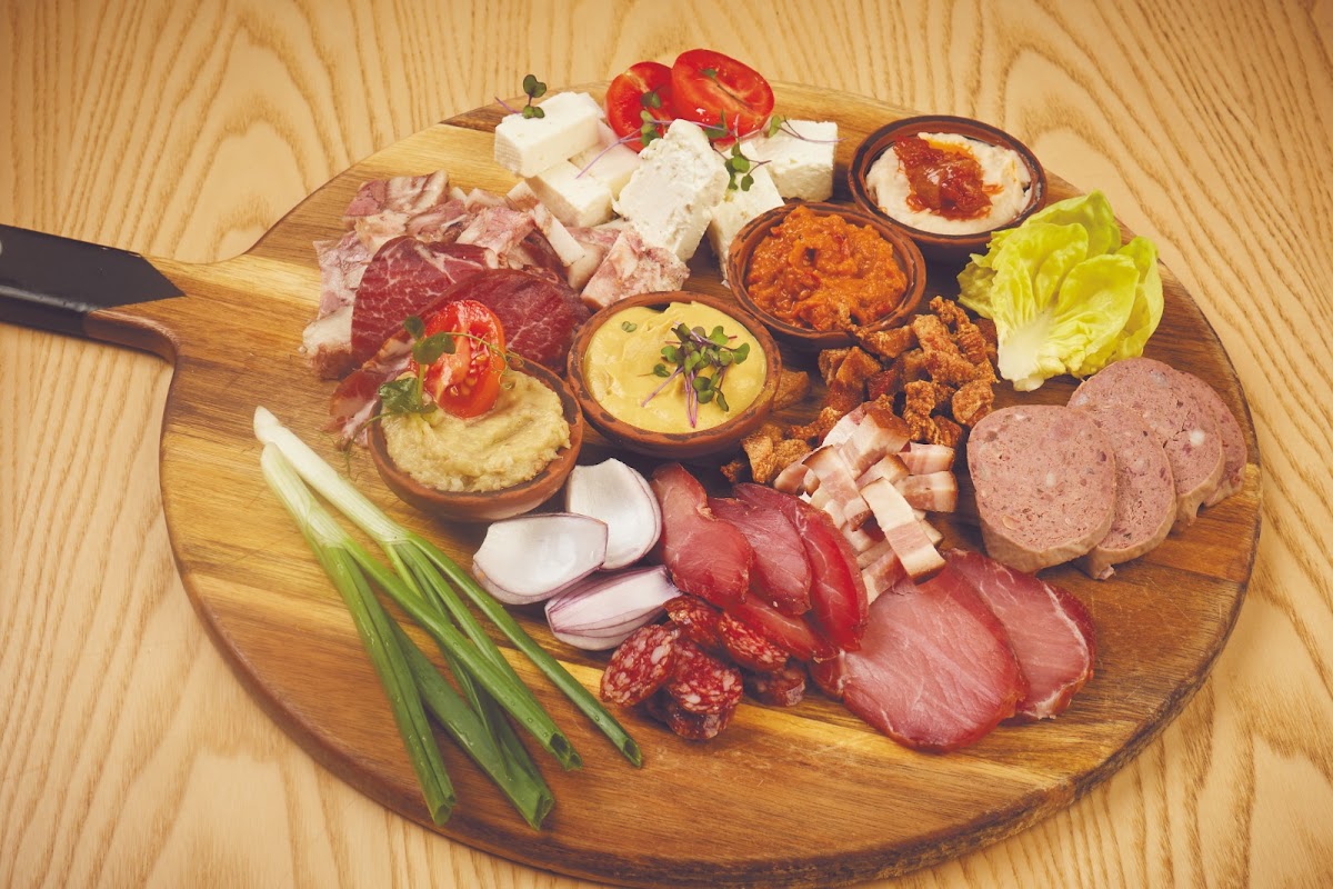 Hanul Haiducilor - foto 2