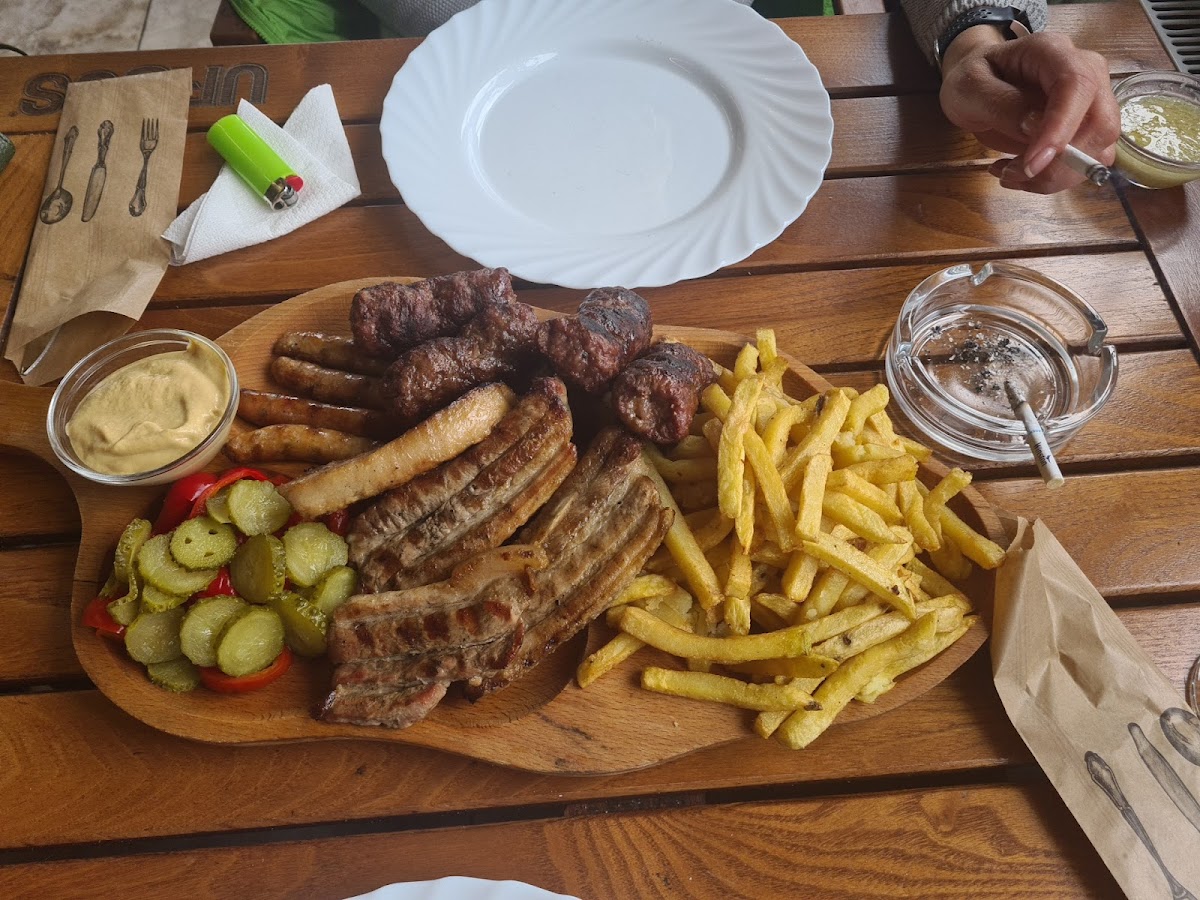 Hanul Oltenesc - foto 3