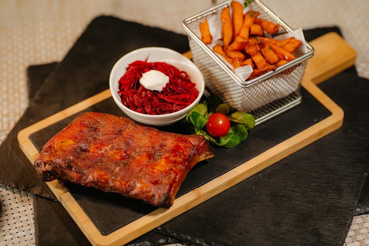 Hanul Urșilor - foto 2