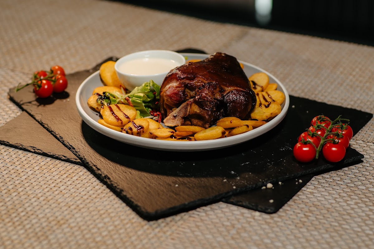 Hanul Urșilor - foto 5