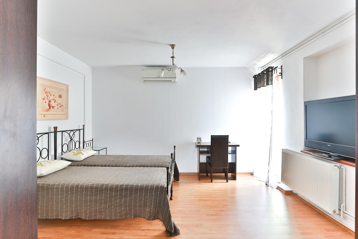 Happy Accomodation