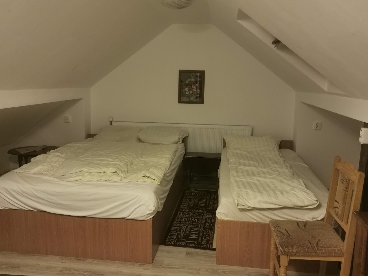 Hintó Panzió