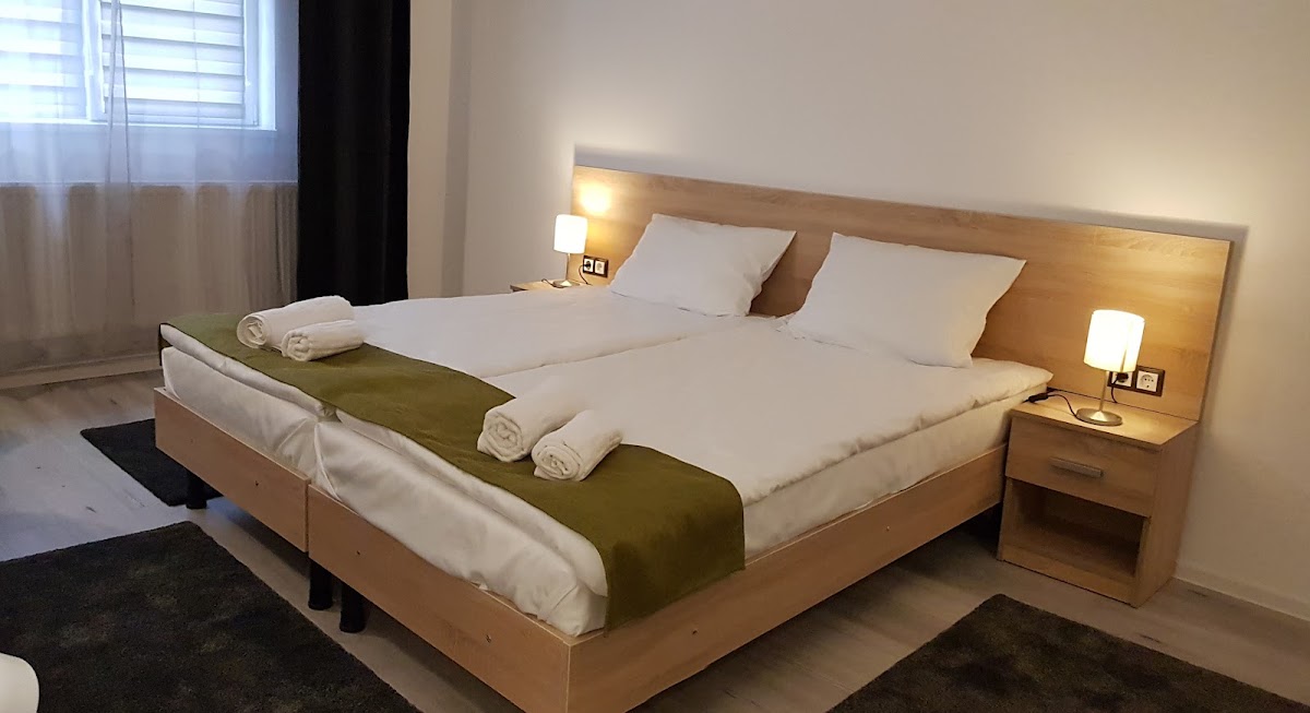 HNL Aparthotel Sibiu w FreeParking - By FLH