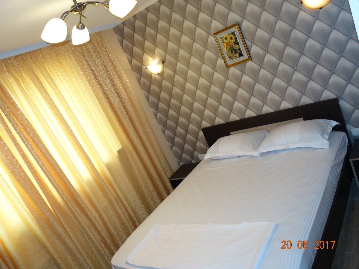 HOSTEL DENISA