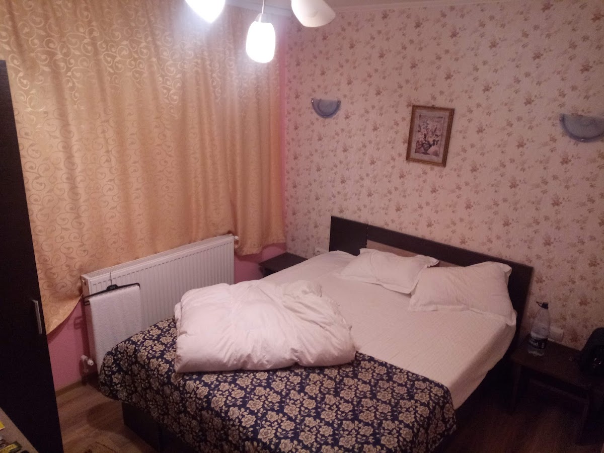 HOSTEL DENISA