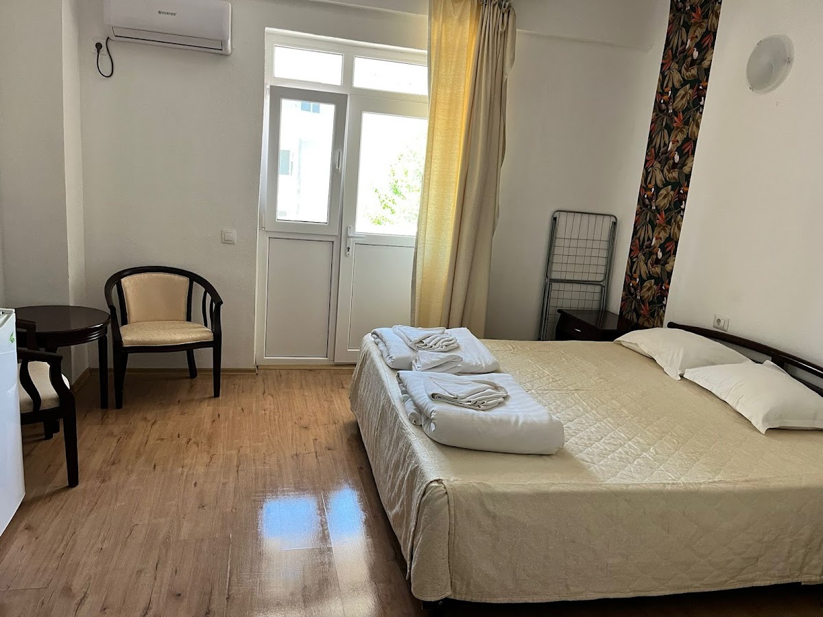 Hostel Perla