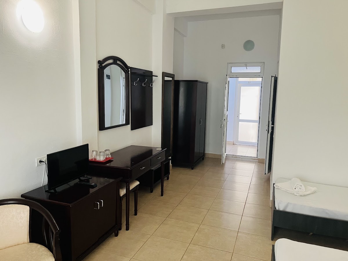 Hostel Perla