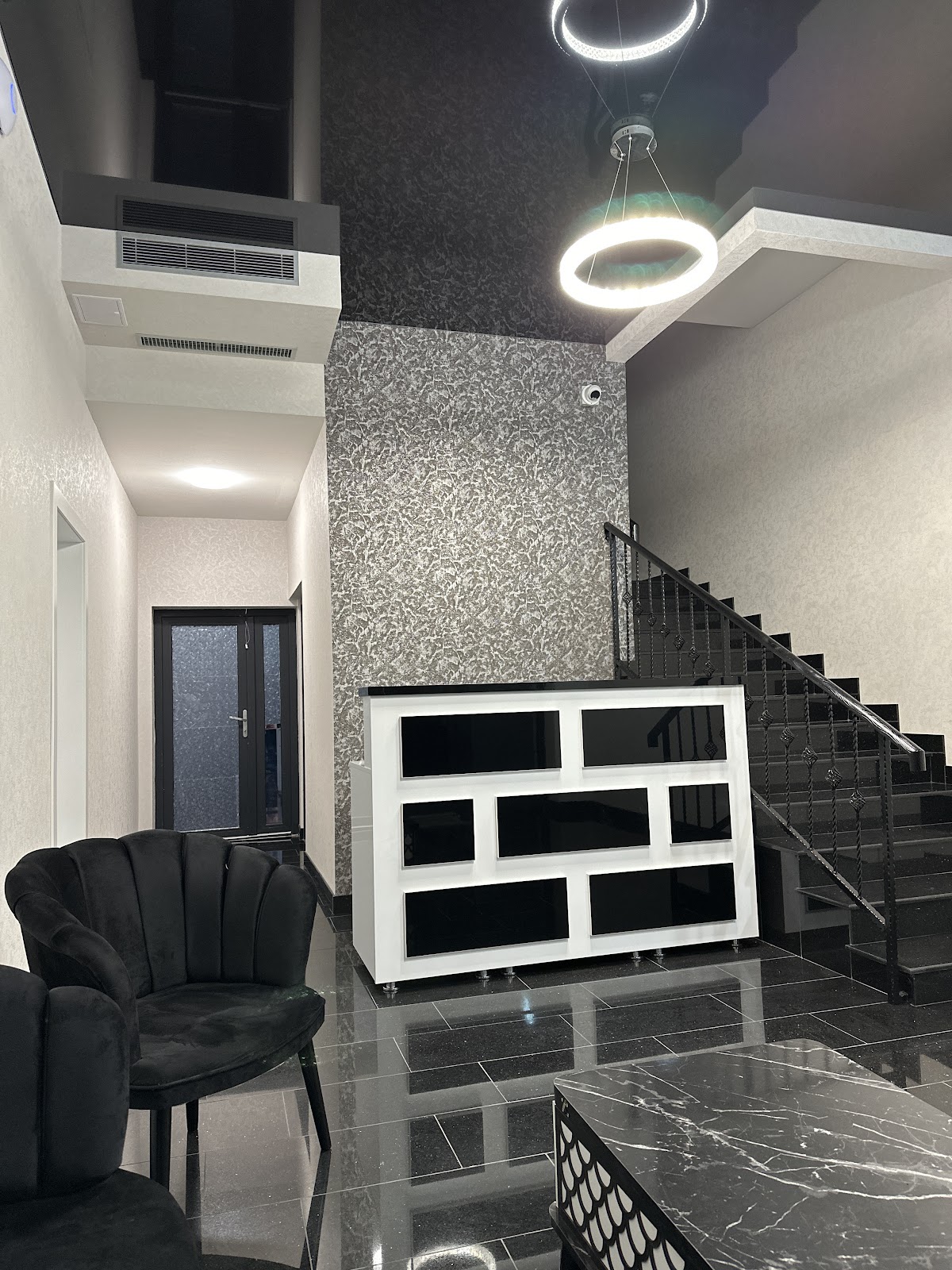 Hotel AVANTAJ