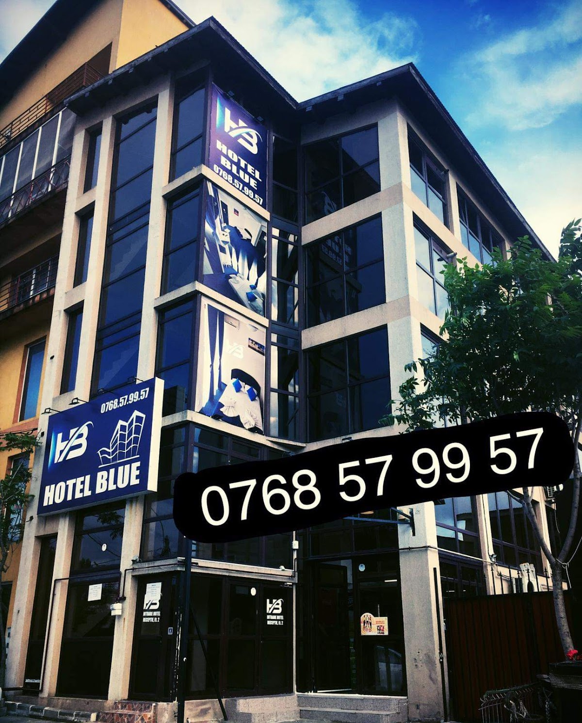 Hotel Blue