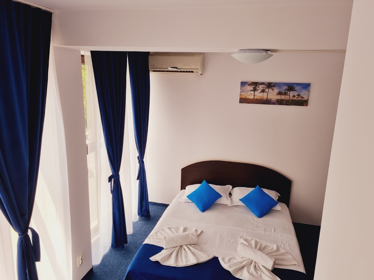 Hotel Blue