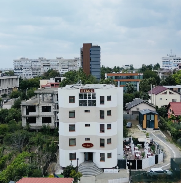 Hotel Bordeaux - foto 1