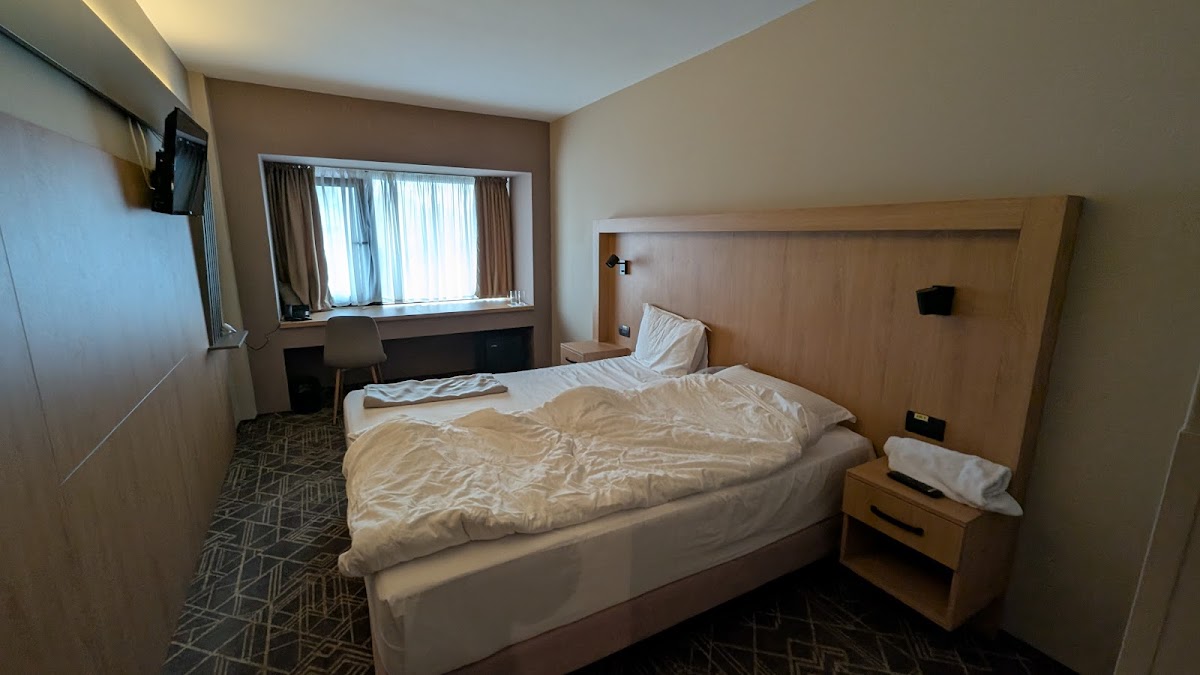 Hotel Central Pașcani - foto 2