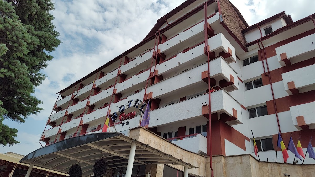 HOTEL "CERES" - PUCIOASA, ROMANIA, Pucioasa
